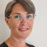 Dr Lorna Harley photo